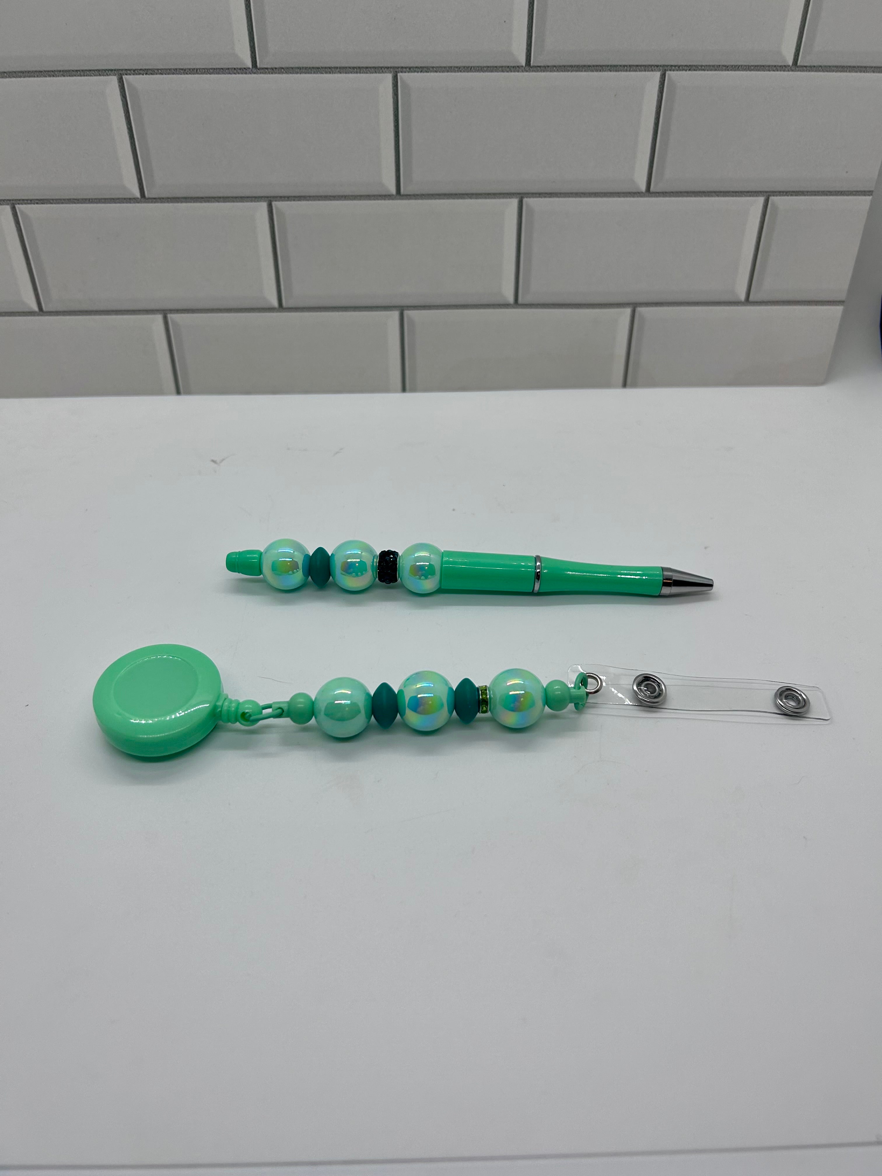Beaded Badge Reel with Matching Beaded Pen-Green