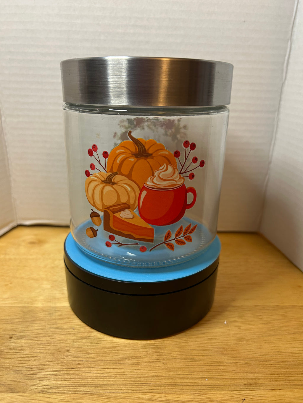 Petit bocal en verre avec couvercle en métal, orné d'un magnifique motif d'automne
