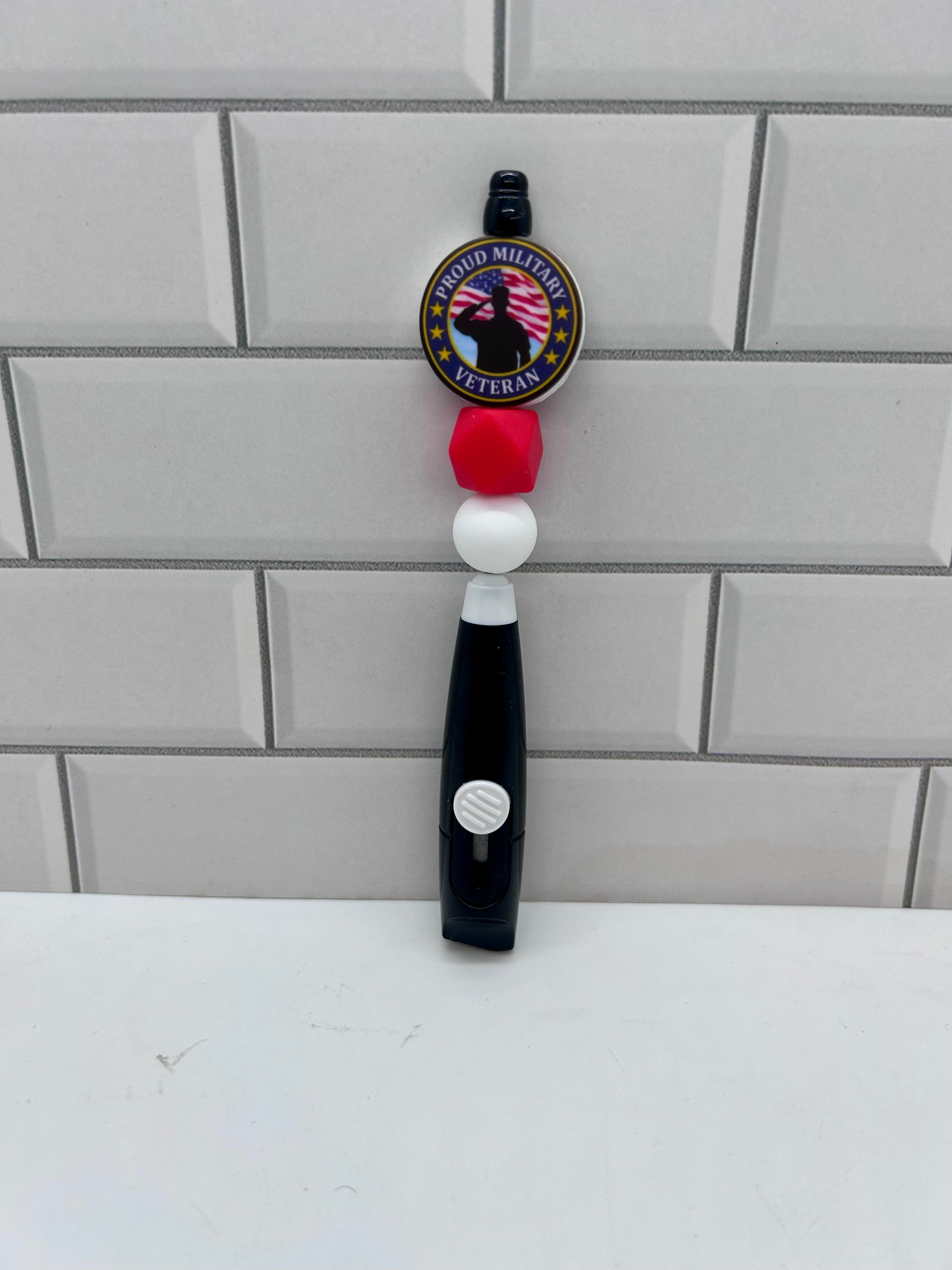 Cutter à perles - Silicone noir avec élément central « Vétéran »