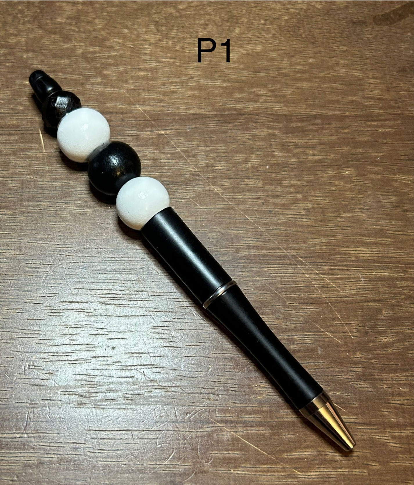 Stylos magnifiquement décorés