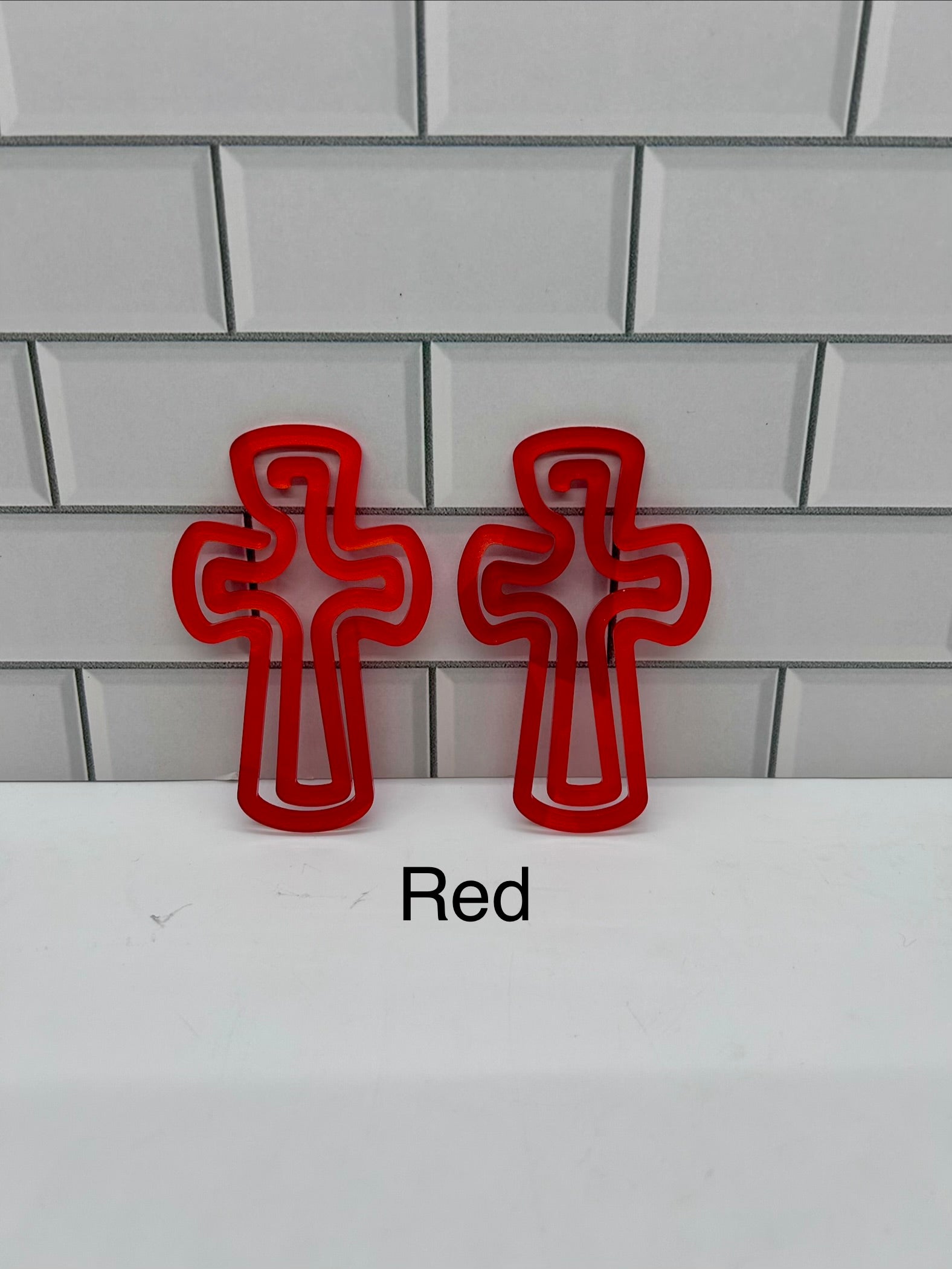 Trombones géants en acrylique de 10 cm x 6,3 cm - Rouges