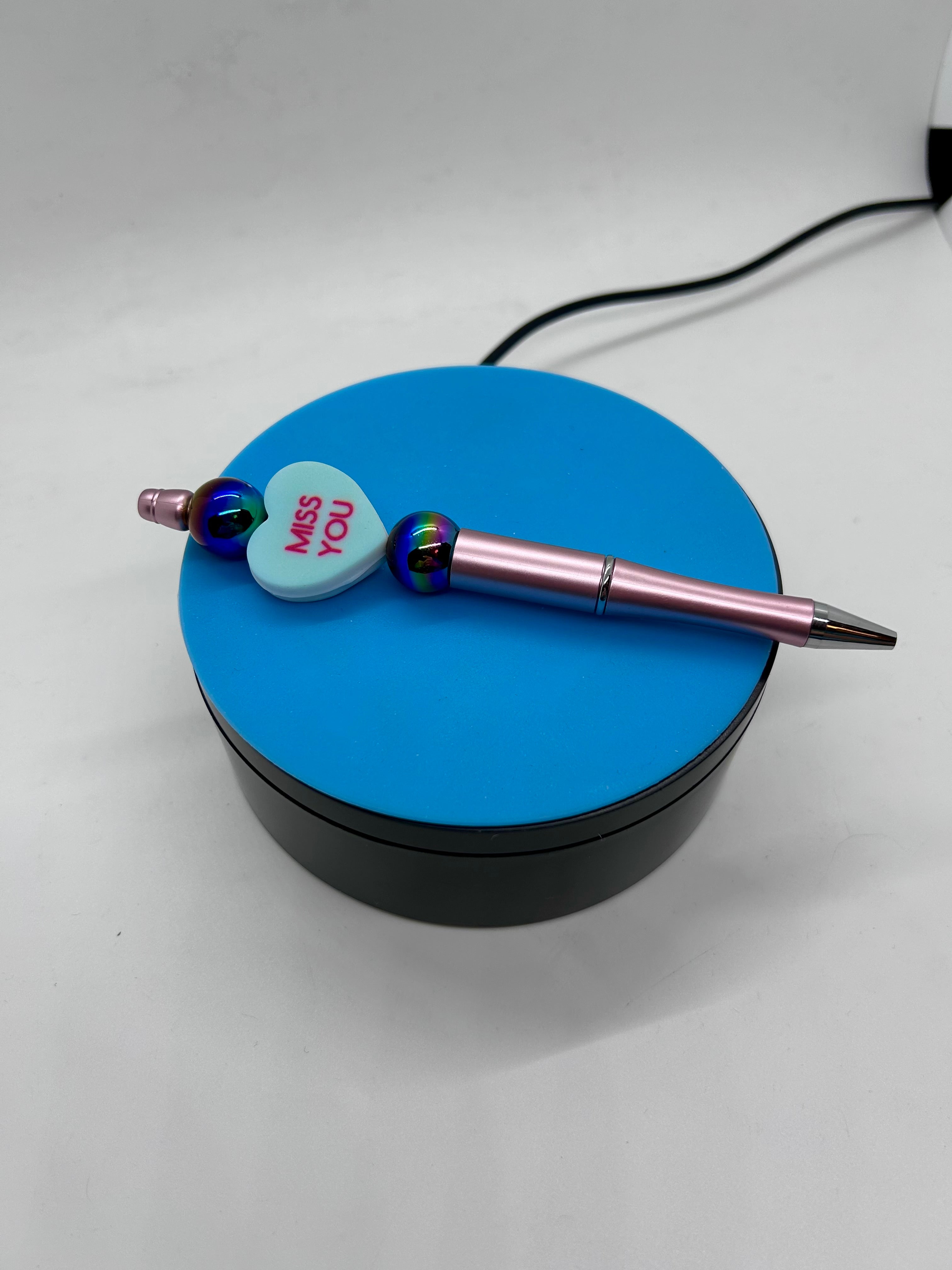 Stylos à bille perlés sur le thème de la Saint-Valentin