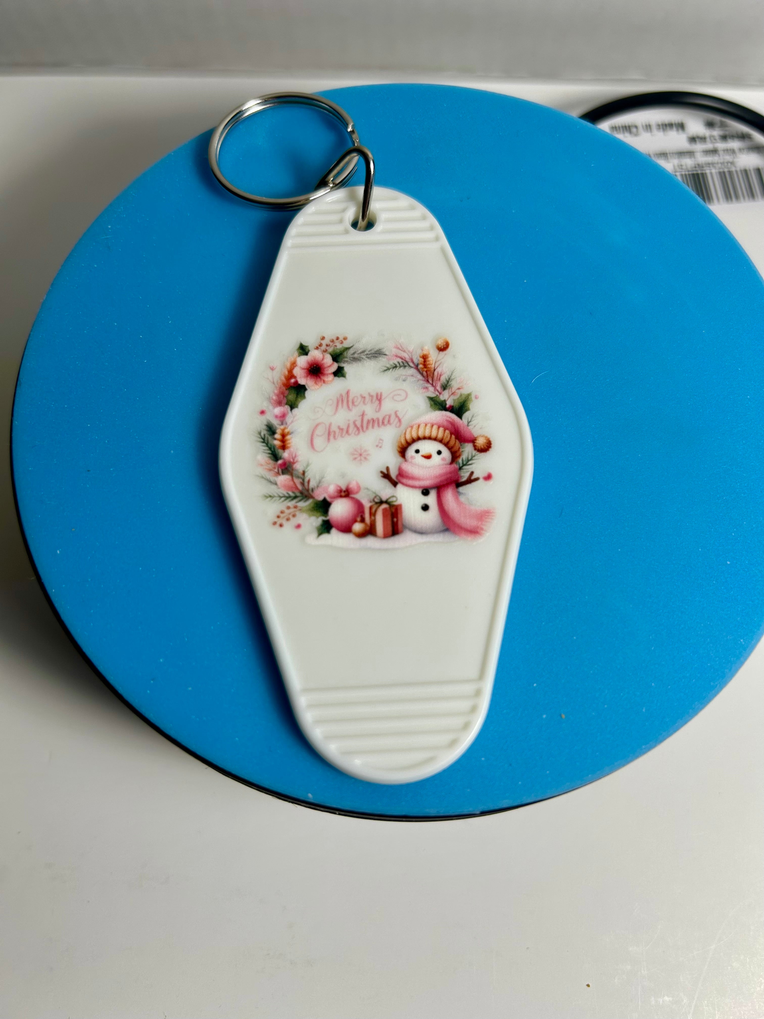 Retro Style Motel Keychain With Christmas Design