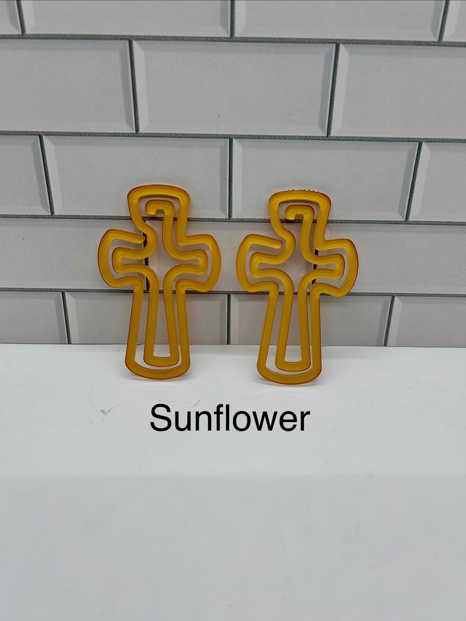 Acrylic  4 inch x 2.5 inch Jumbo Cross Paper Clips-Sunflower