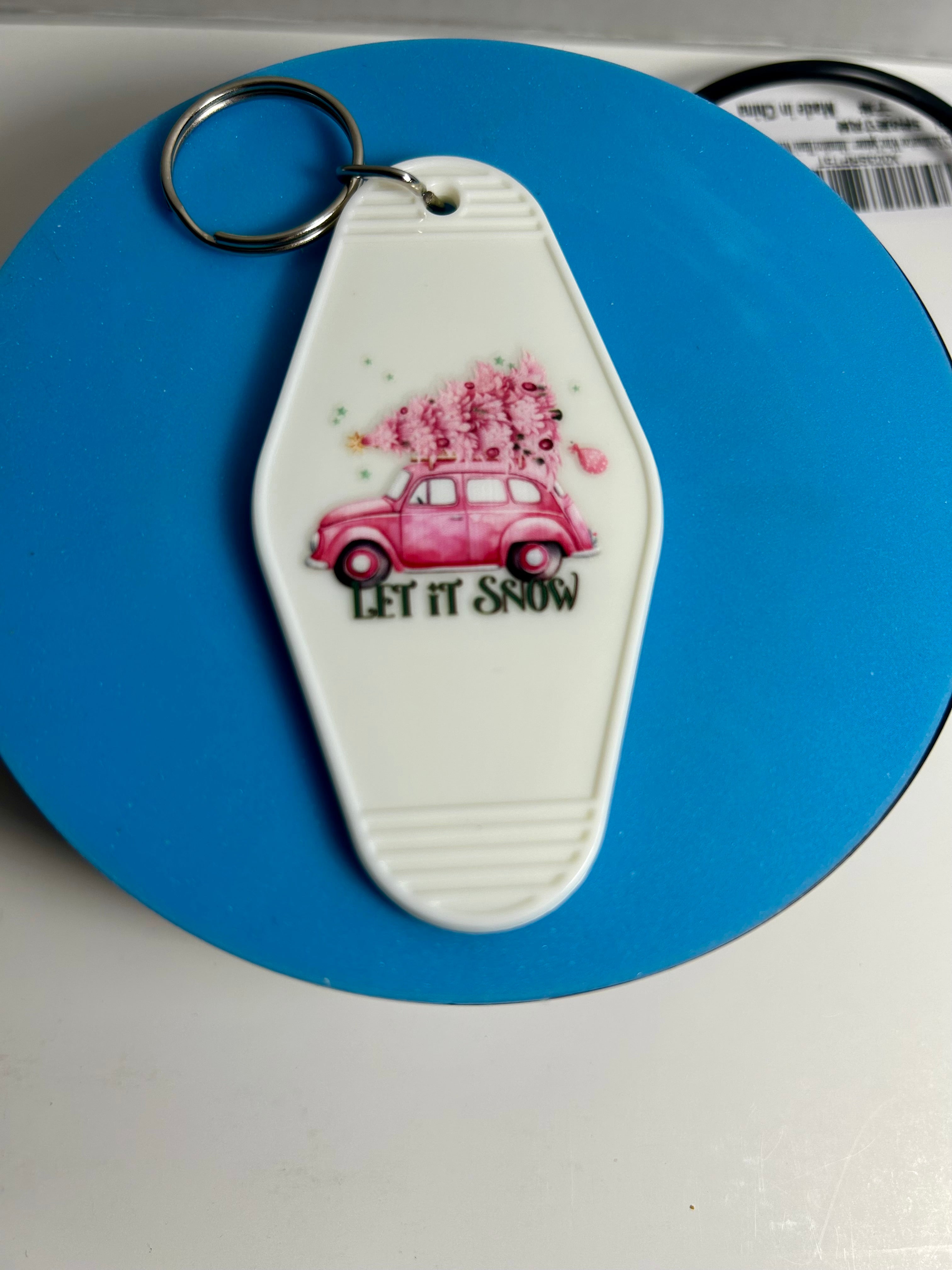 Retro Style Motel Keychain With Christmas Design