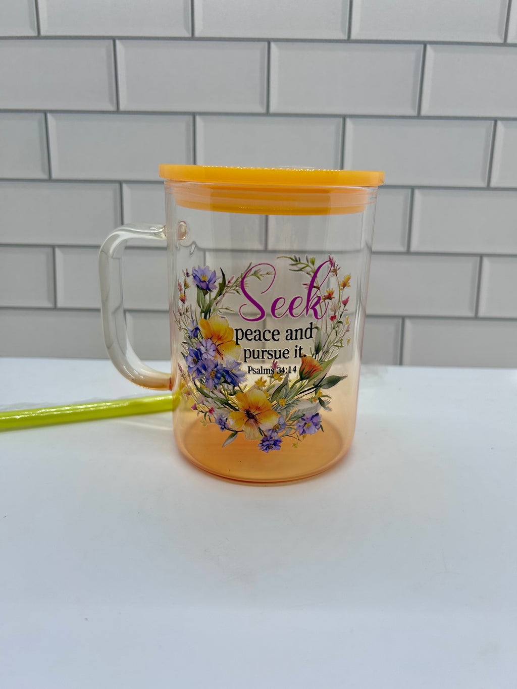 Mug de 16 oz en verre dégradé, jaune avec motif d'écriture sainte