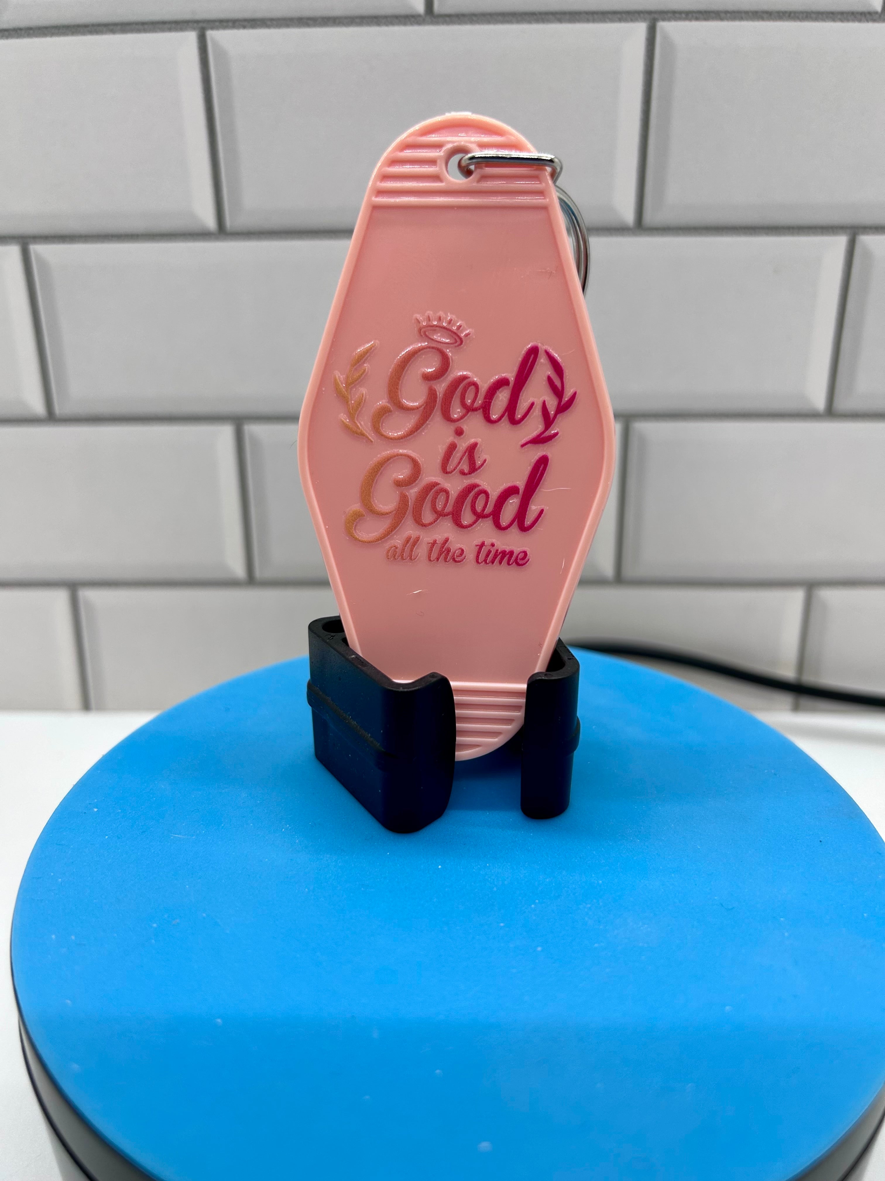 Retro Style Motel Keychain with Inspiration Theme-Peachy