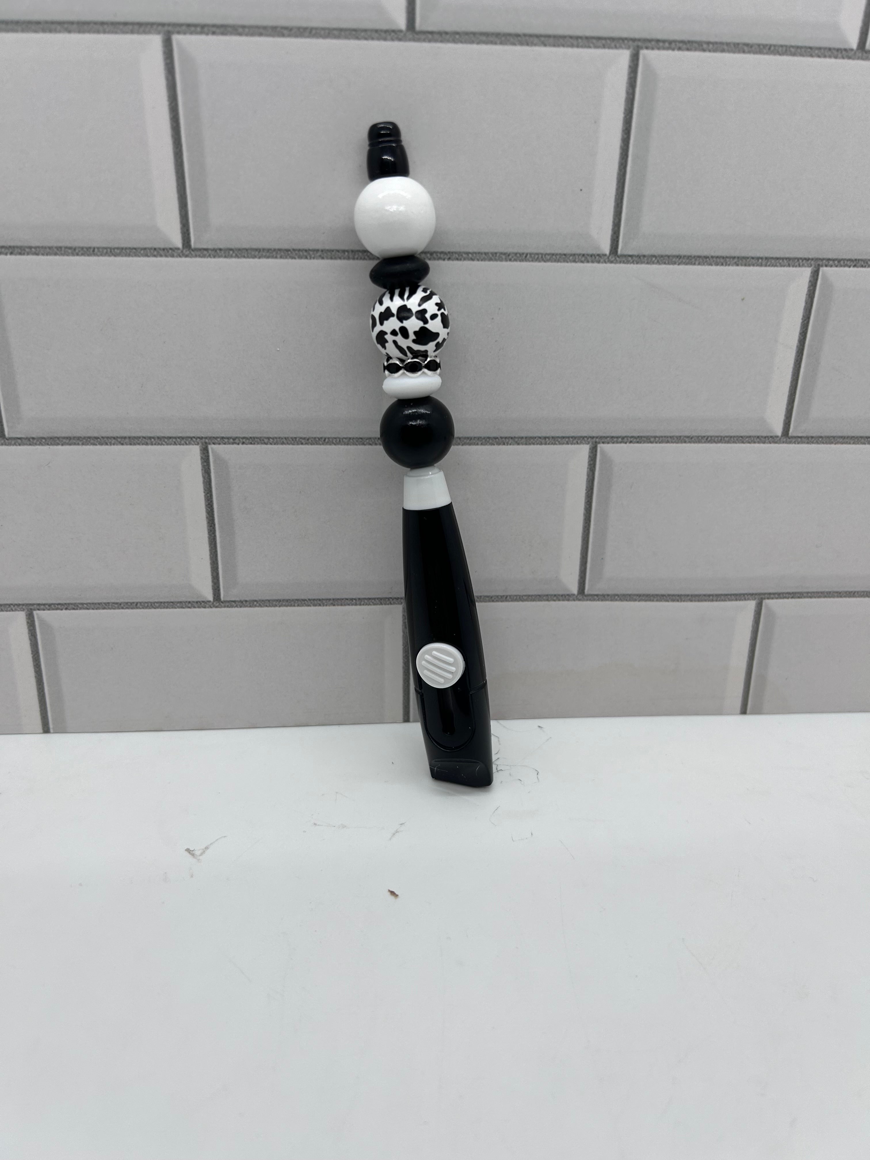 Beaded Box Cutter- Black, Wooden Beads