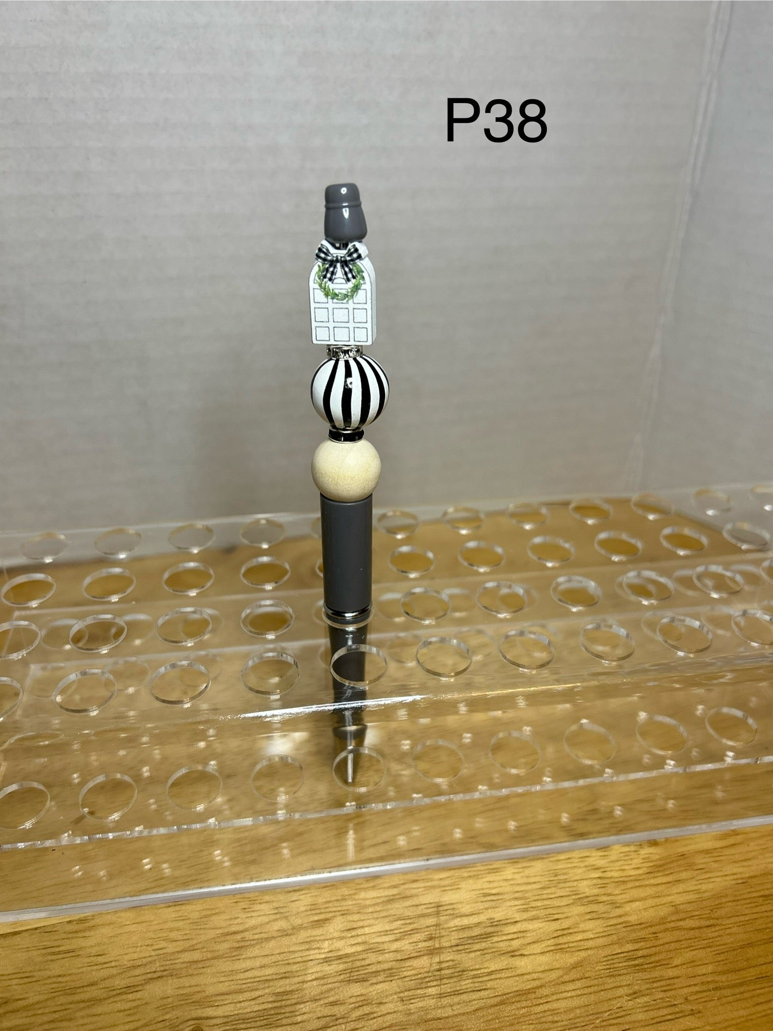 Stylos magnifiquement décorés