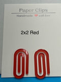 Trombone de petite taille en acrylique de 2 po x 2 po avec un beau motif
