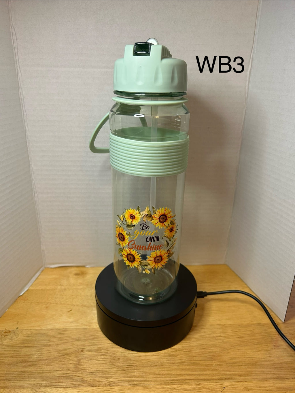 30 oz Plastic Water Bottle with Handle and Straw featuring a Beautiful Design