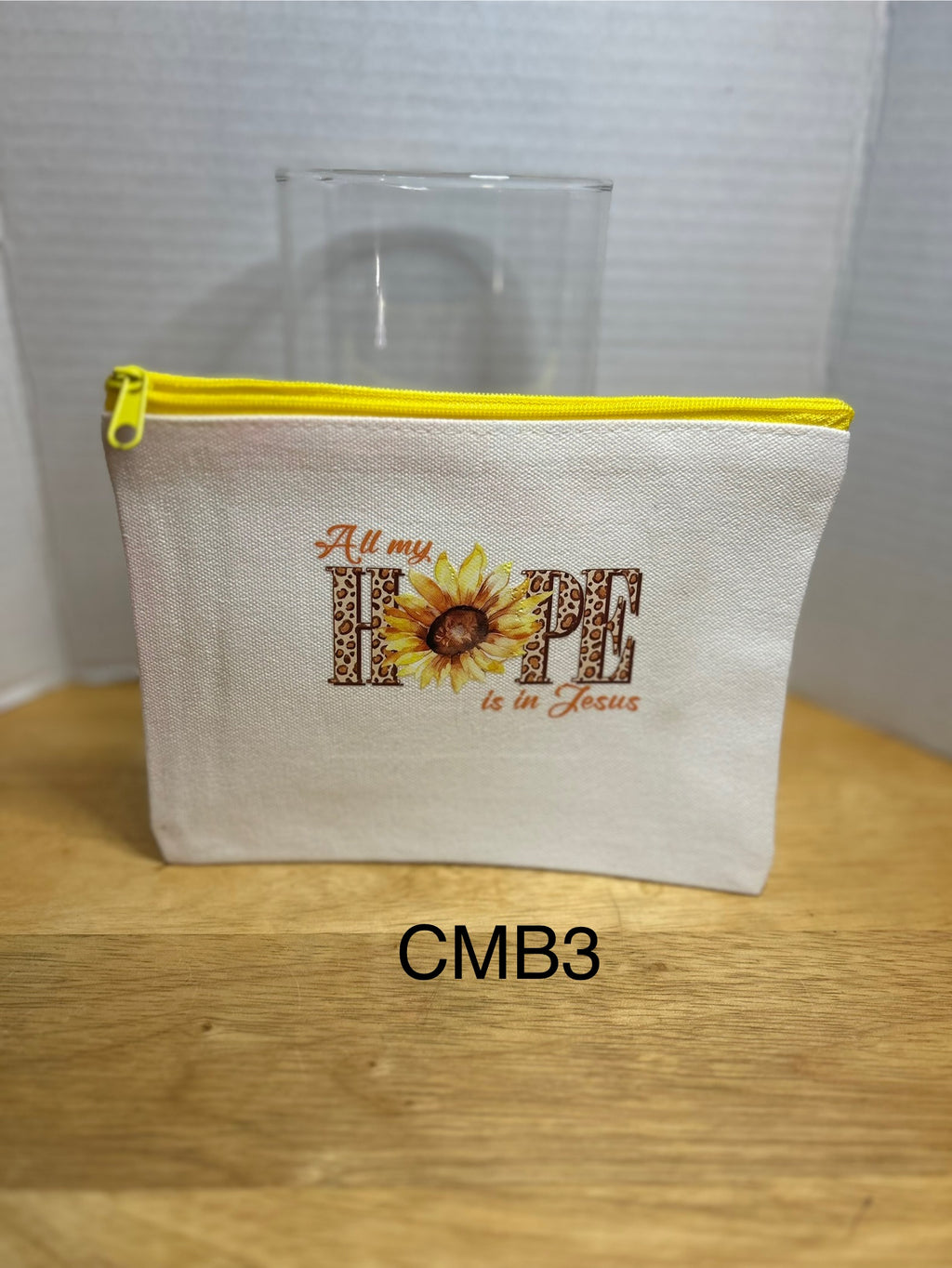 Canvas Makeup Bag Featuring A Beautiful Design, 5.7 inches x 7.9 inches
