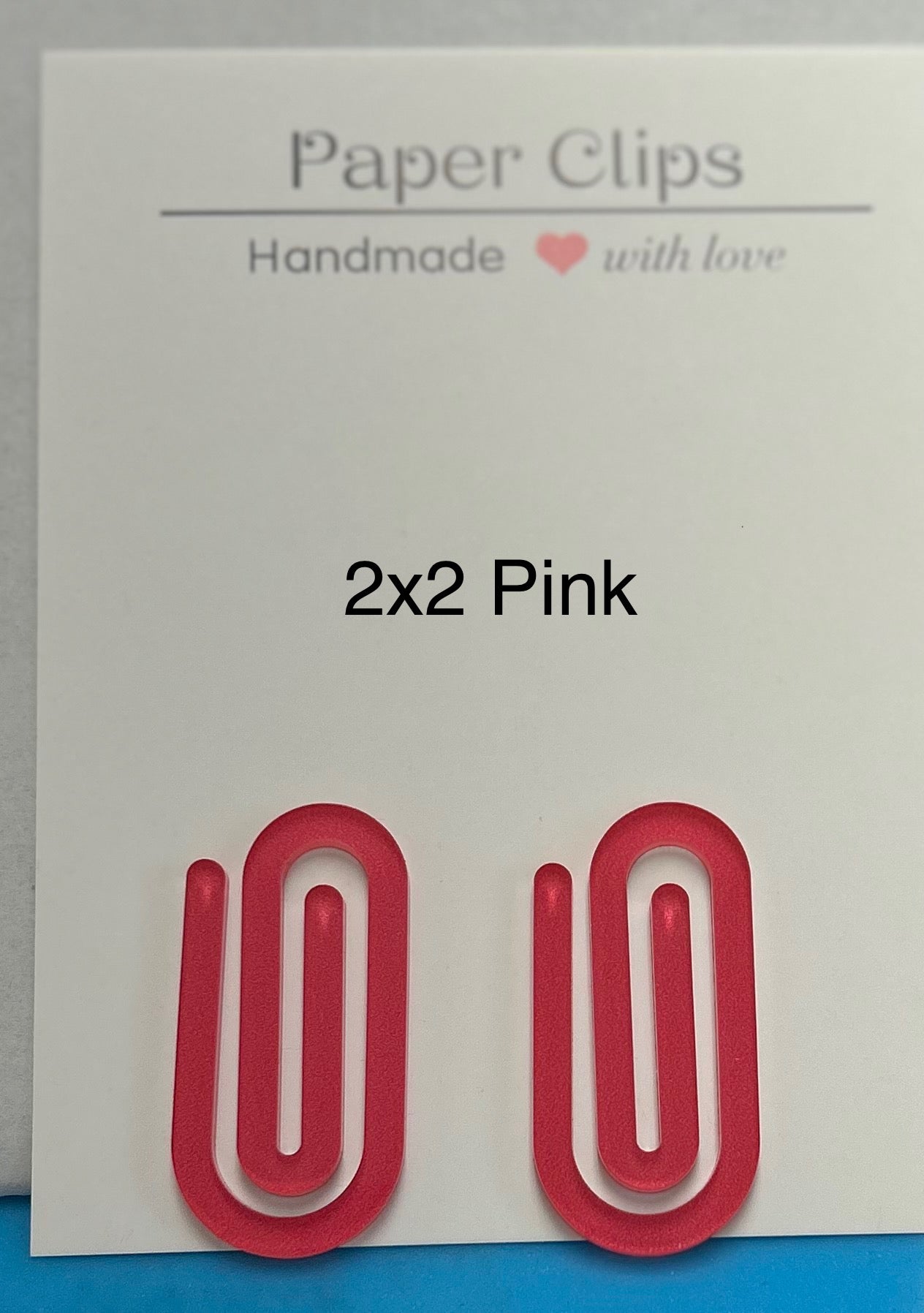 Acrylic 2inx2in small paper clip with beautiful design