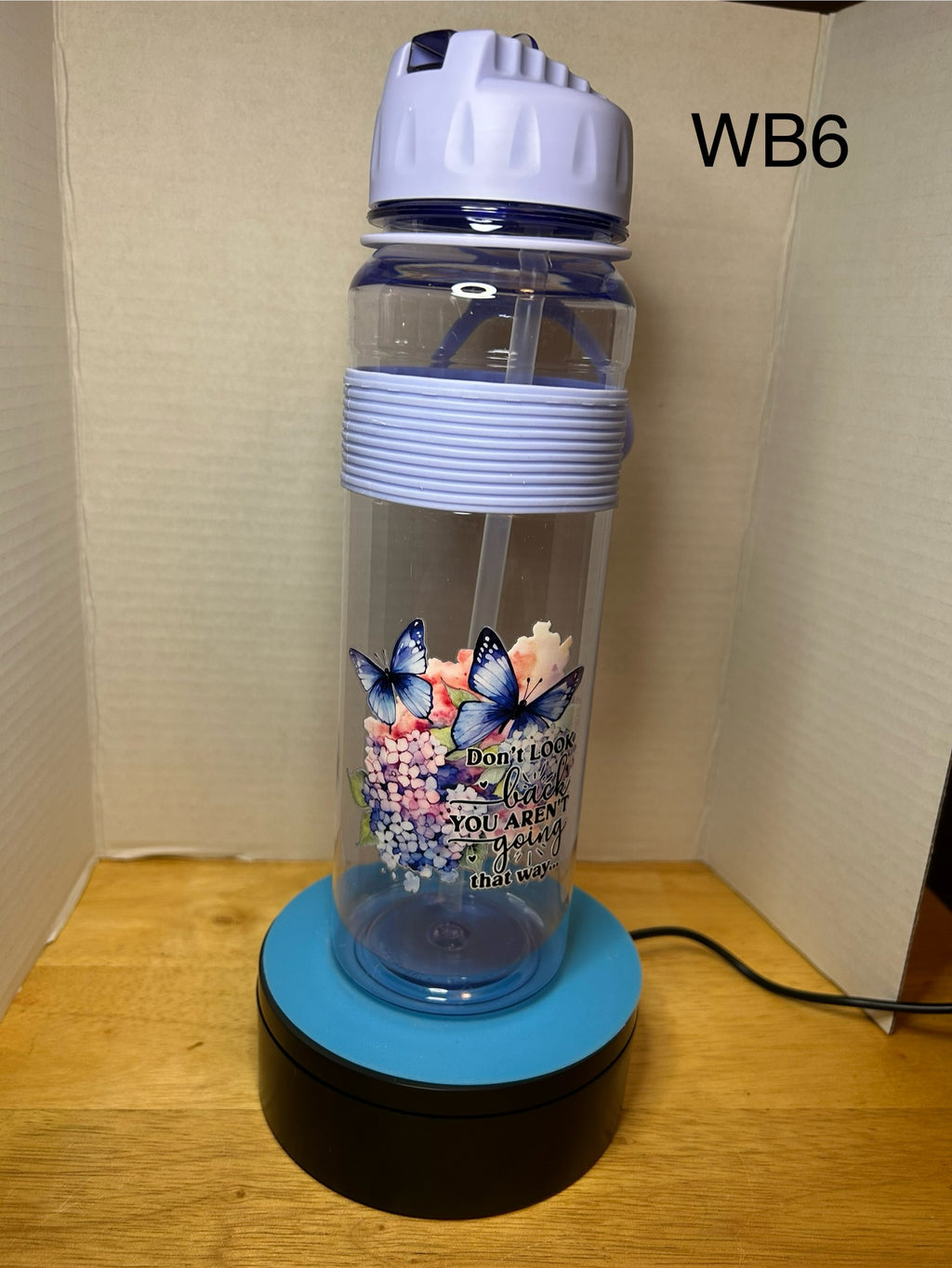 30 oz Plastic Water Bottle with Handle and Straw featuring a Beautiful Design