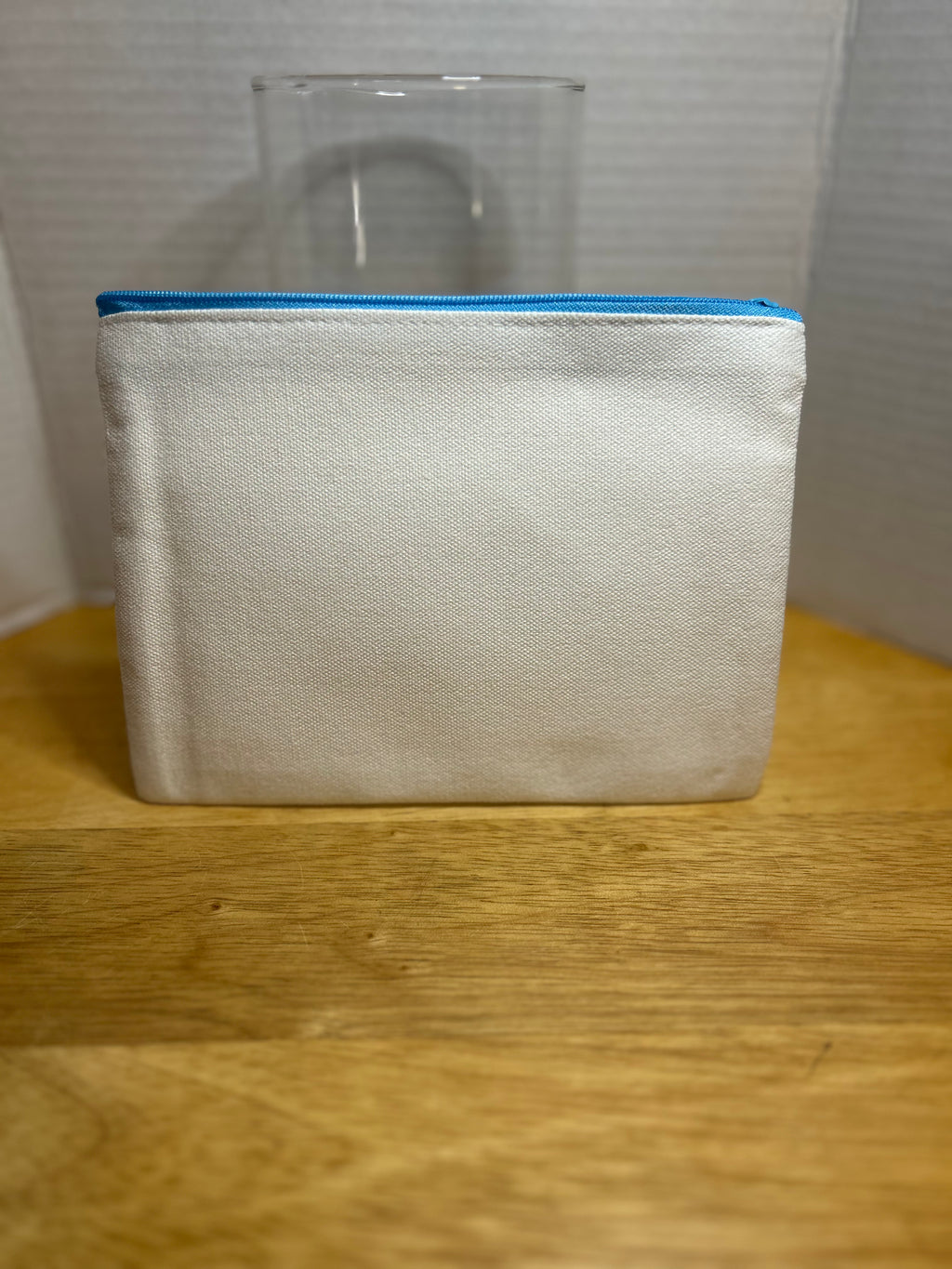 Canvas Makeup Bag Featuring A Beautiful Design, 5.7 inches x 7.9 inches