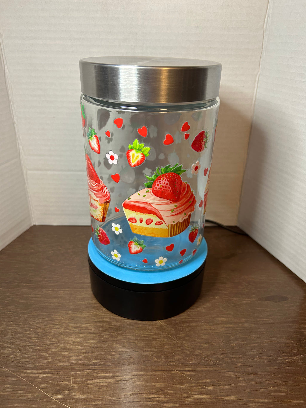 Bocal en verre avec couvercle en métal orné d'un magnifique motif de fraises, 1,1 litre