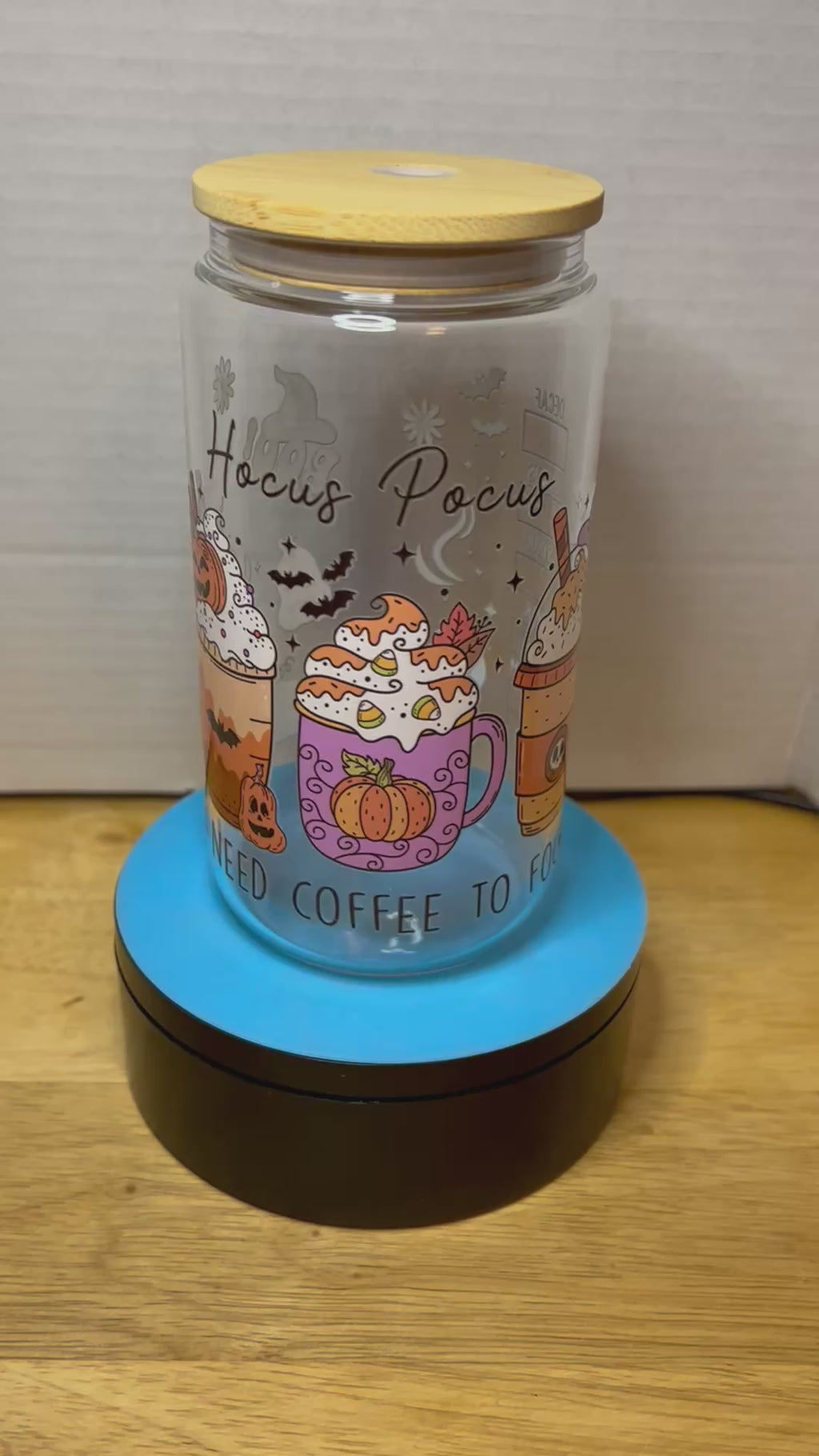 Gobelet en verre de 47 cl avec couvercle en bambou orné d'un magnifique motif, livré avec une paille en métal et une brosse de nettoyage