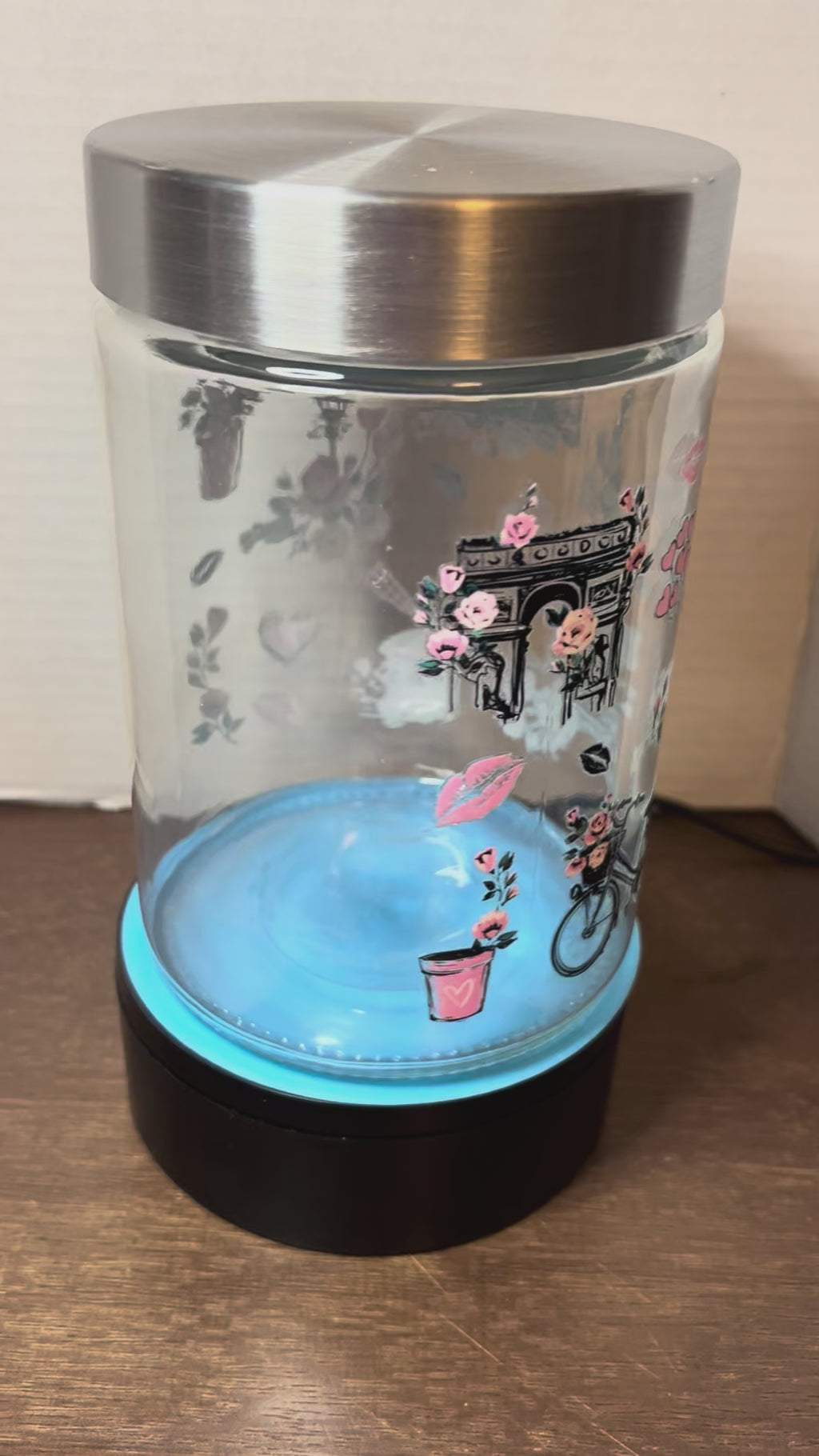 Bocal en verre avec couvercle en métal, orné d'un magnifique motif sur le thème de Paris, 1,1 litre