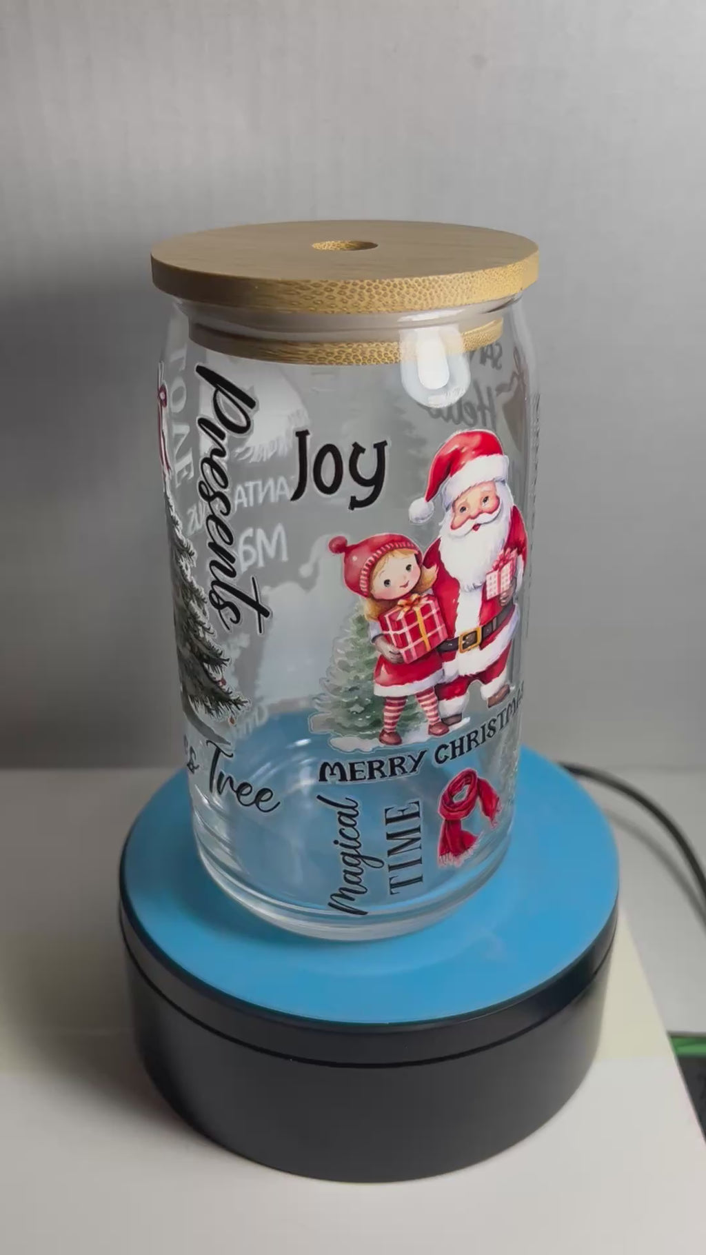 Gobelet en verre de 47 cl avec paille en verre au magnifique motif de Noël